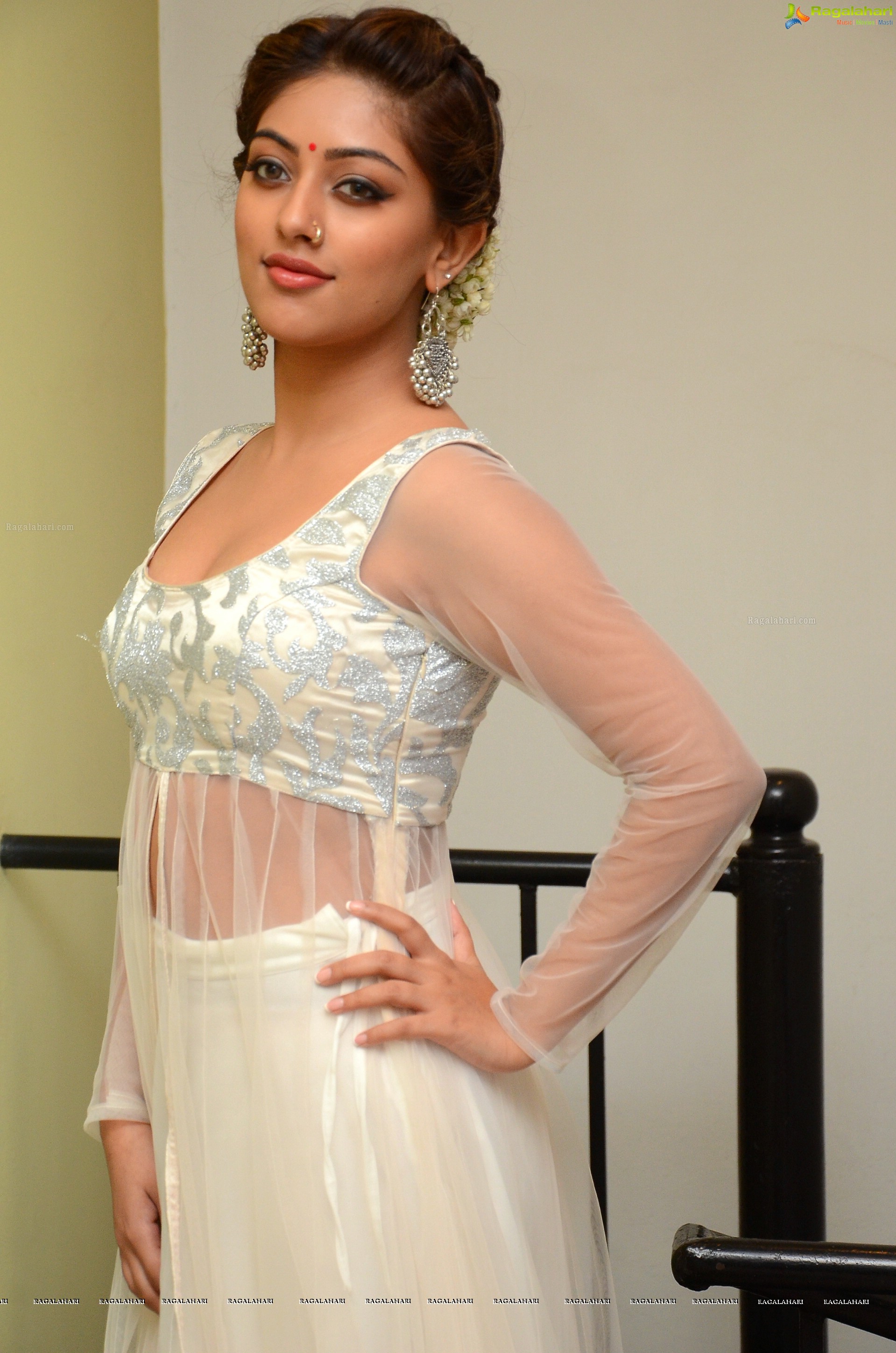 Anu Emmanuel (High Definition)