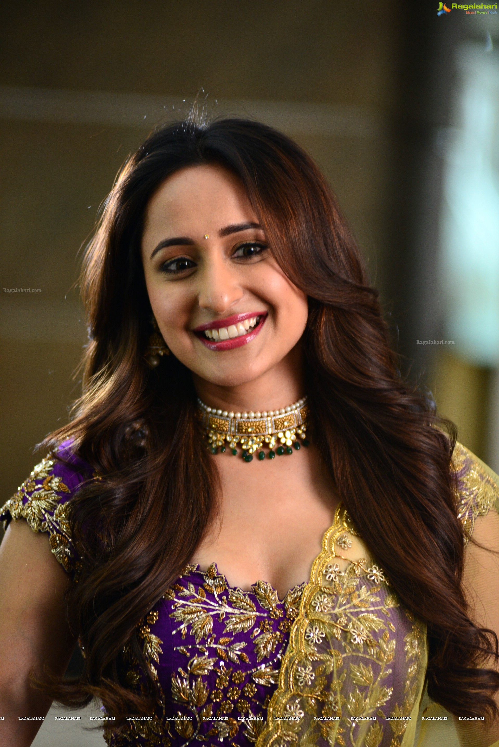 Pragya Jaiswal (High Definition)