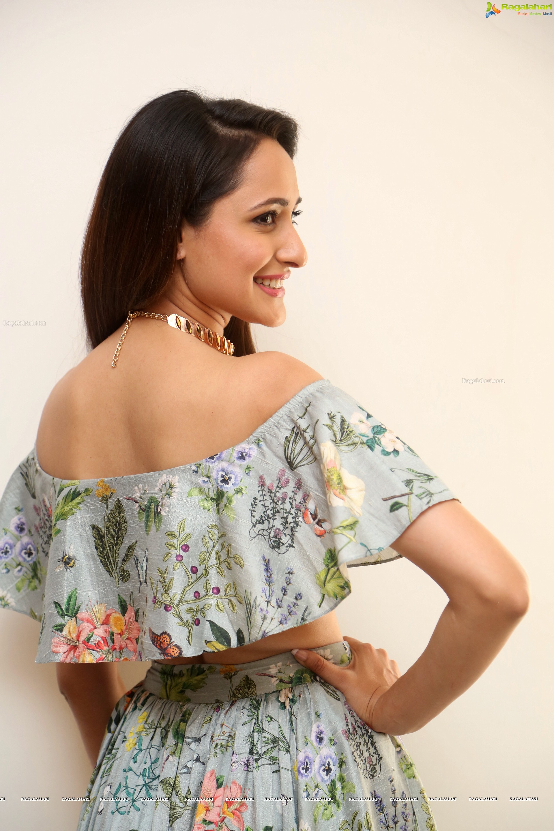 Pragya Jaiswal (High Definition)