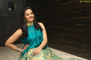 Sree Mukhi Photos