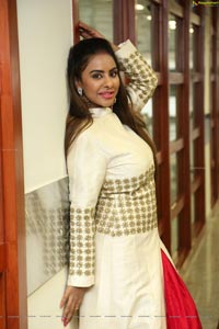 Sri Reddy Mallidi Photos