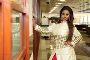 Sri Reddy Mallidi Photos