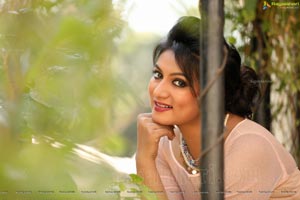 Ashmitha Karnani Photos