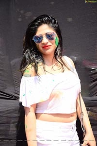 Madhulagna Das Bang Bang Holi Fest 2018