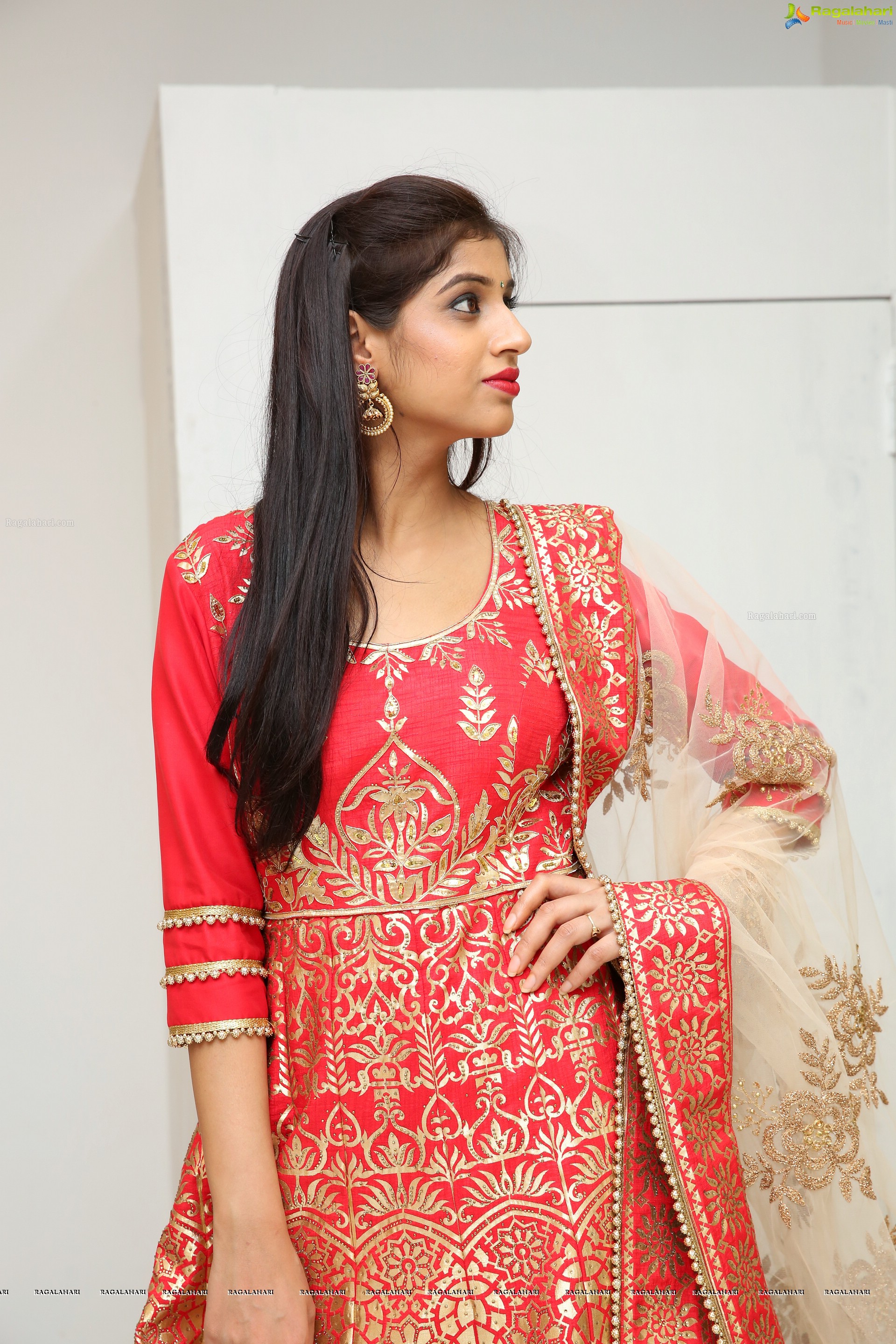Naziya Khan at Trisha Boutique (High Definition)