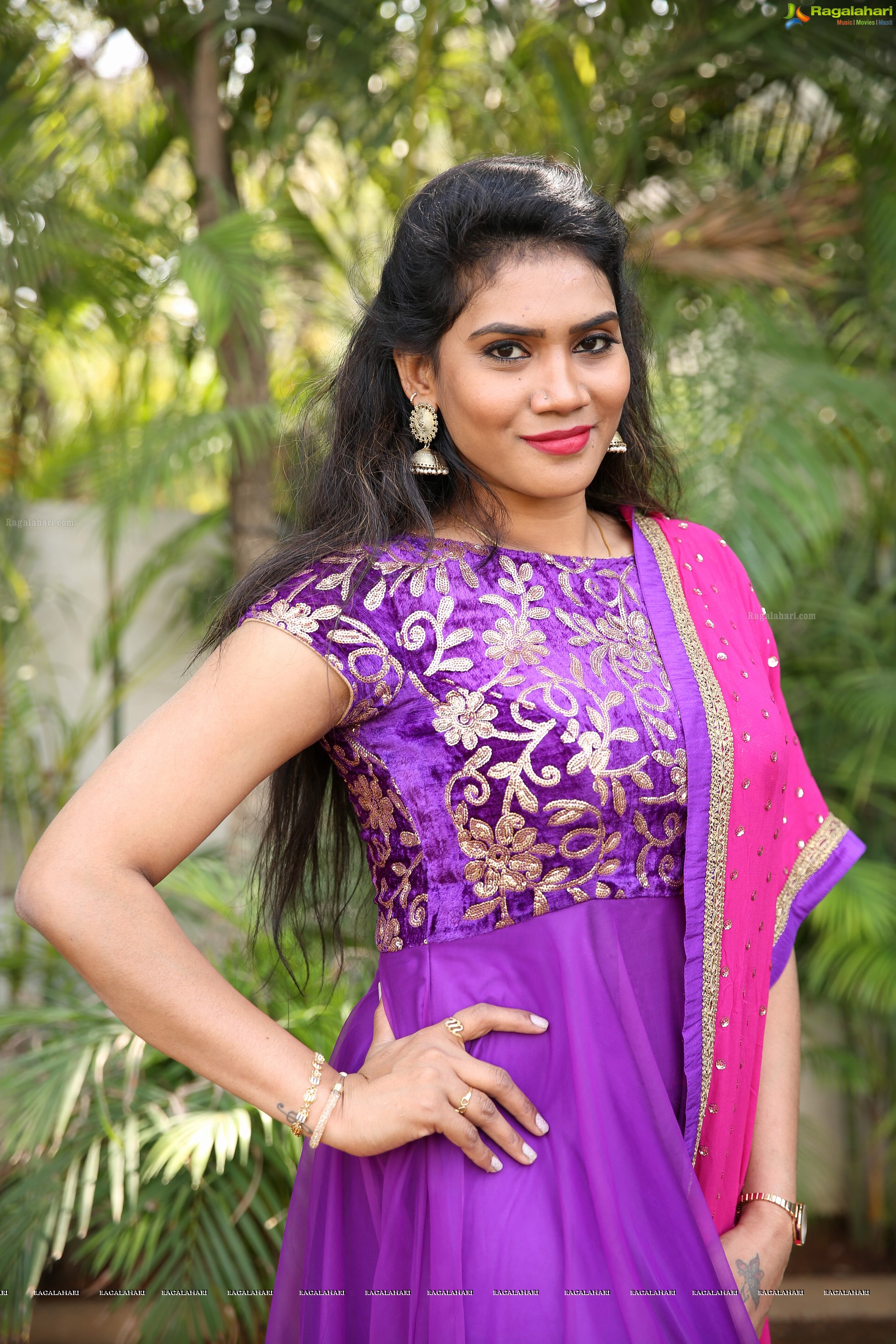 Priya Naidu at Trendz Exhibition (High Definition)