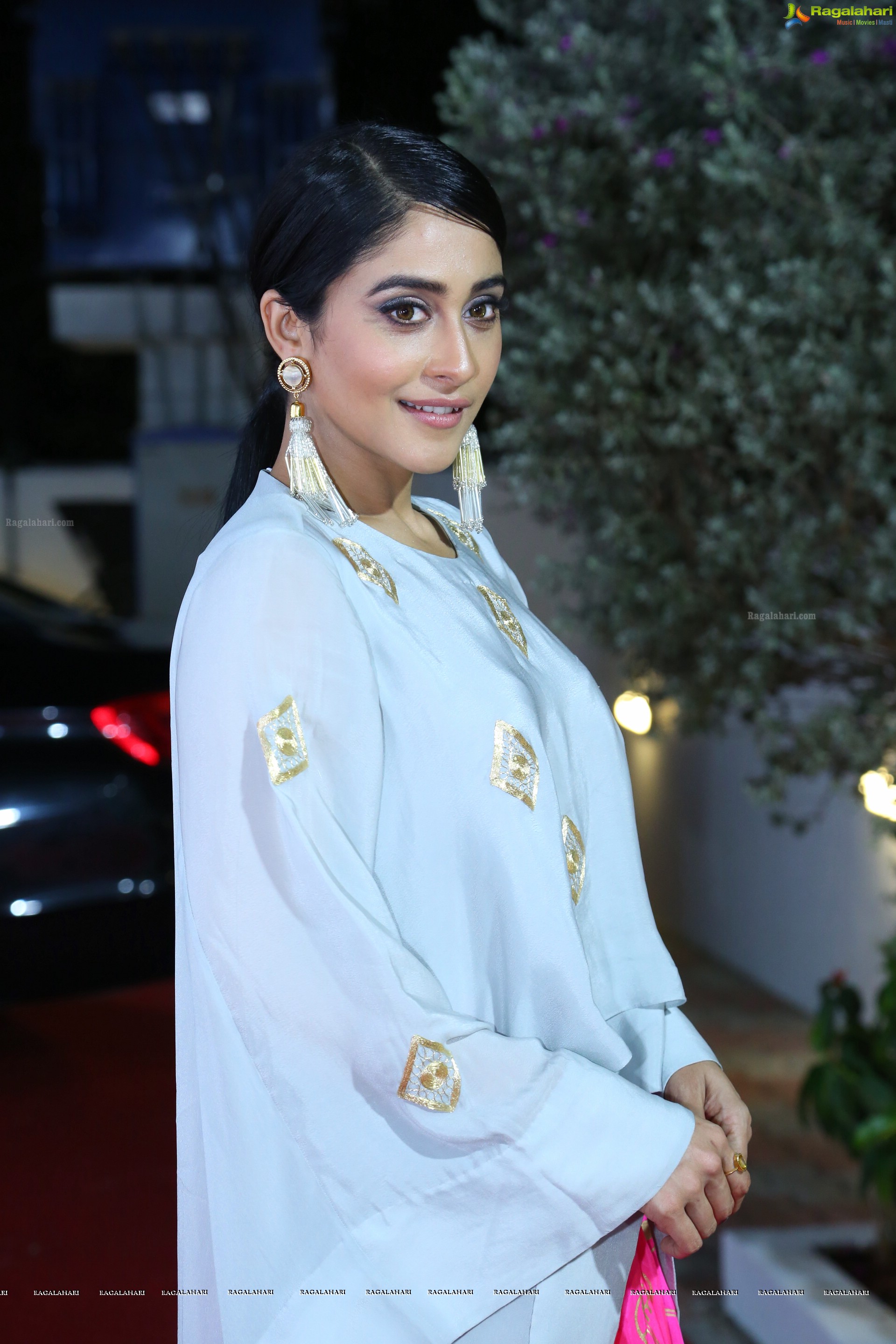 Regina Cassandra at Grand Launch of Good Cow Cafe and Aquamarine Jewellery (High Definition)