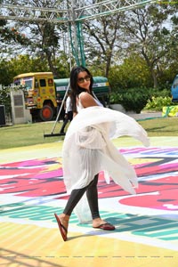 Sanjjanaa Bang Bang Holi Fest 2018