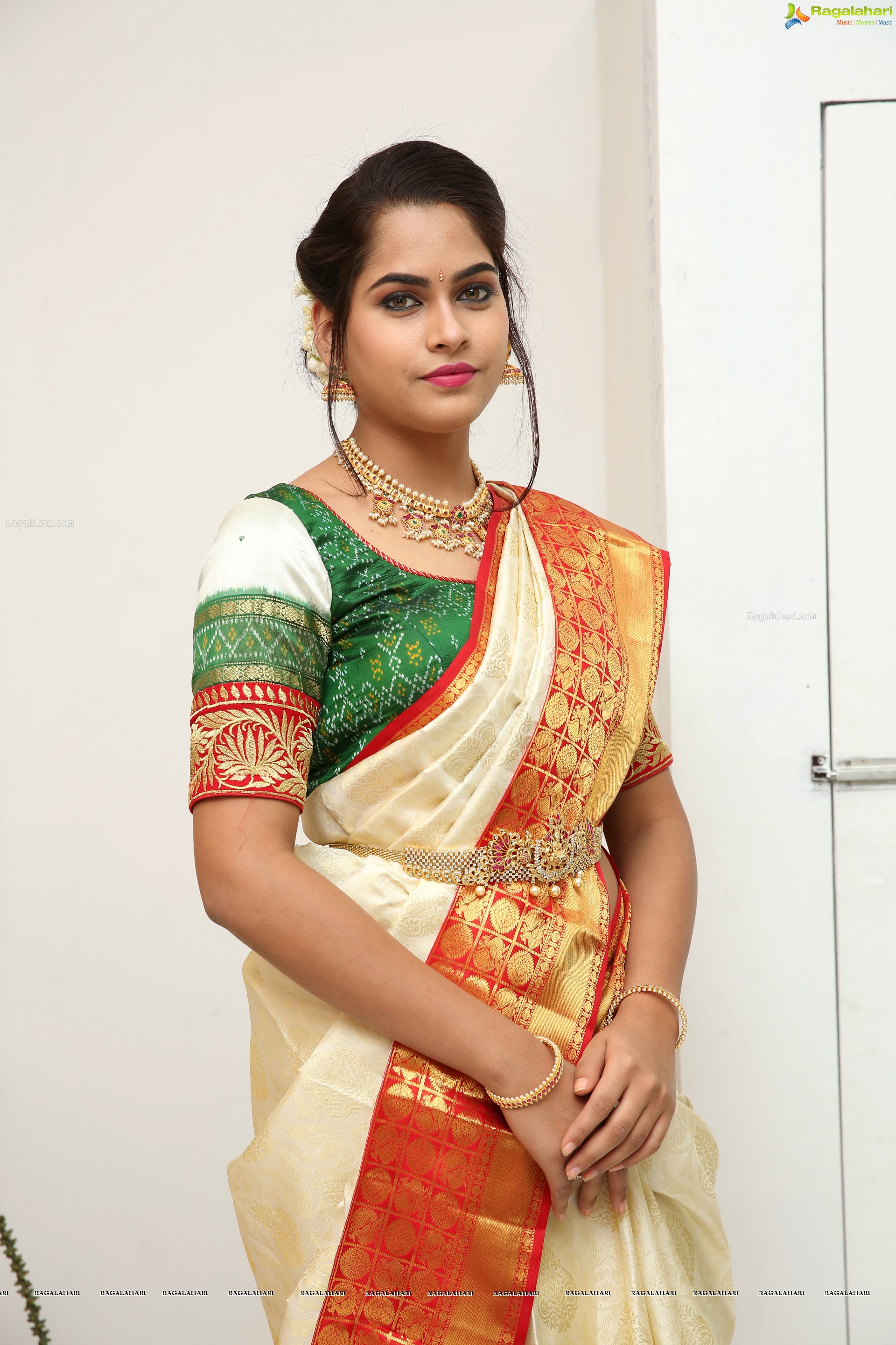 Shravya at Trisha Boutique (High Definition)