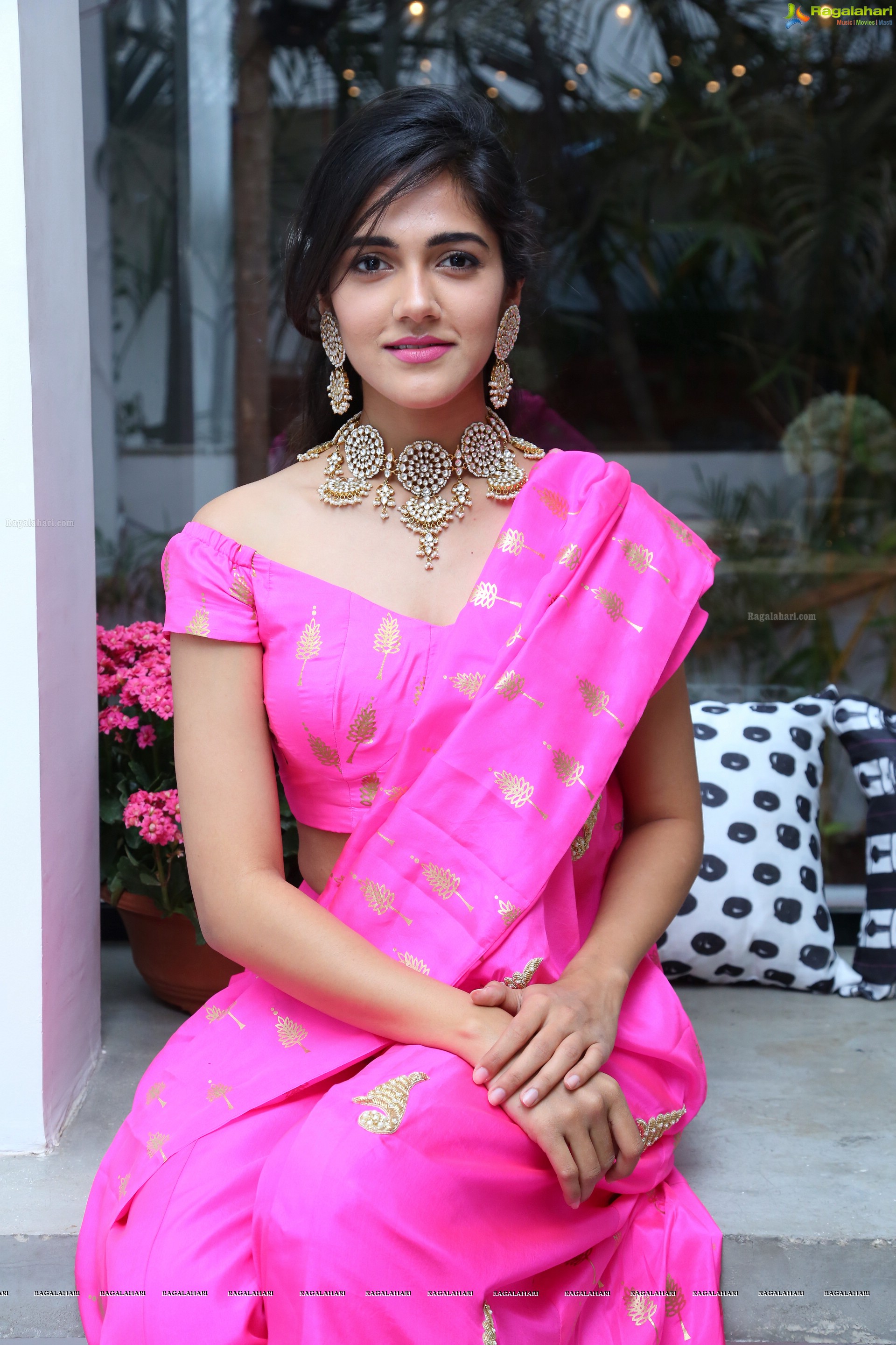 Simran Choudhary at Grand Launch of Good Cow Cafe and Aquamarine Jewellery (High Definition)