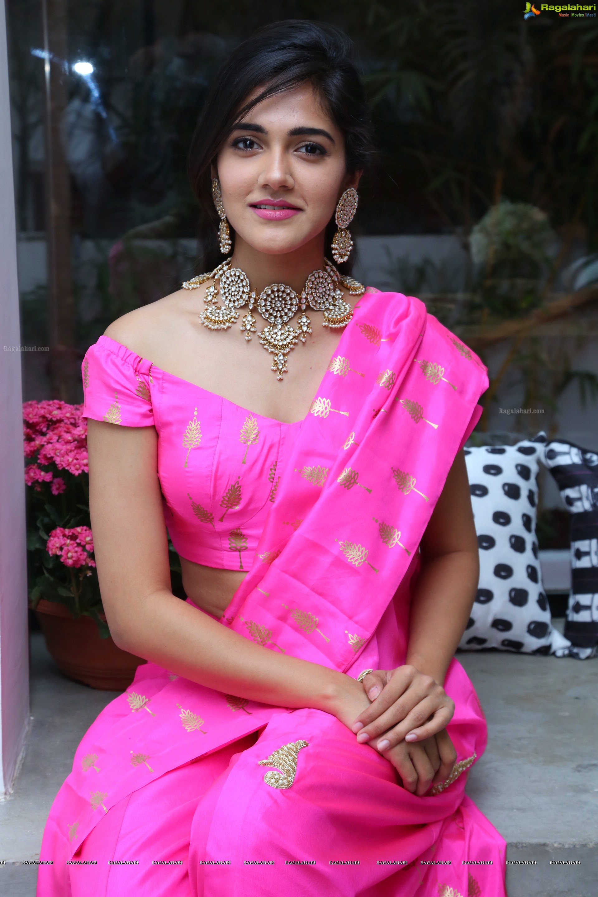 Simran Choudhary at Grand Launch of Good Cow Cafe and Aquamarine Jewellery (High Definition)