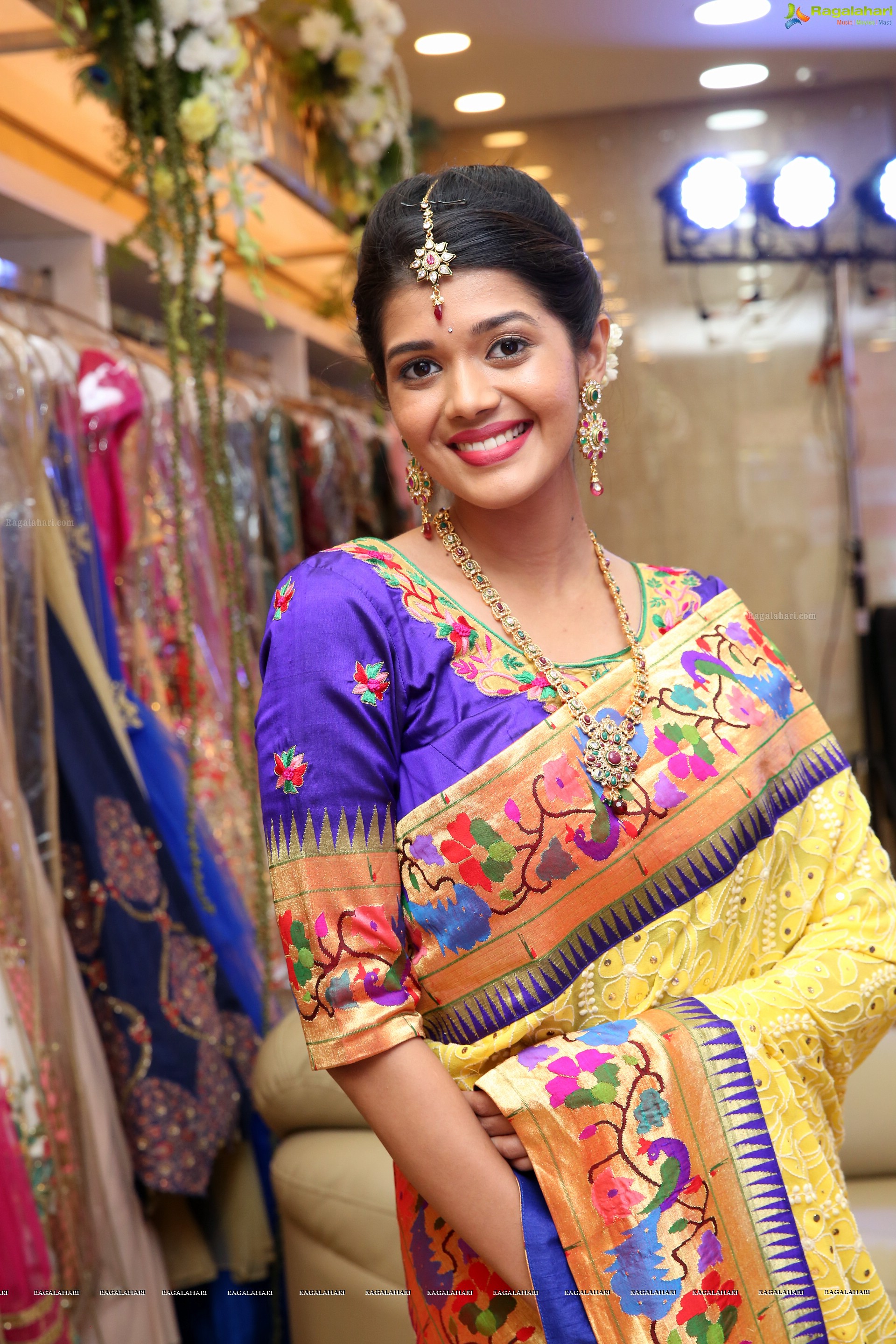 Tejaswini Manogna at Trisha Boutique (High Definition)