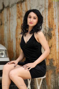 Sakshi Kakkar Black Frock