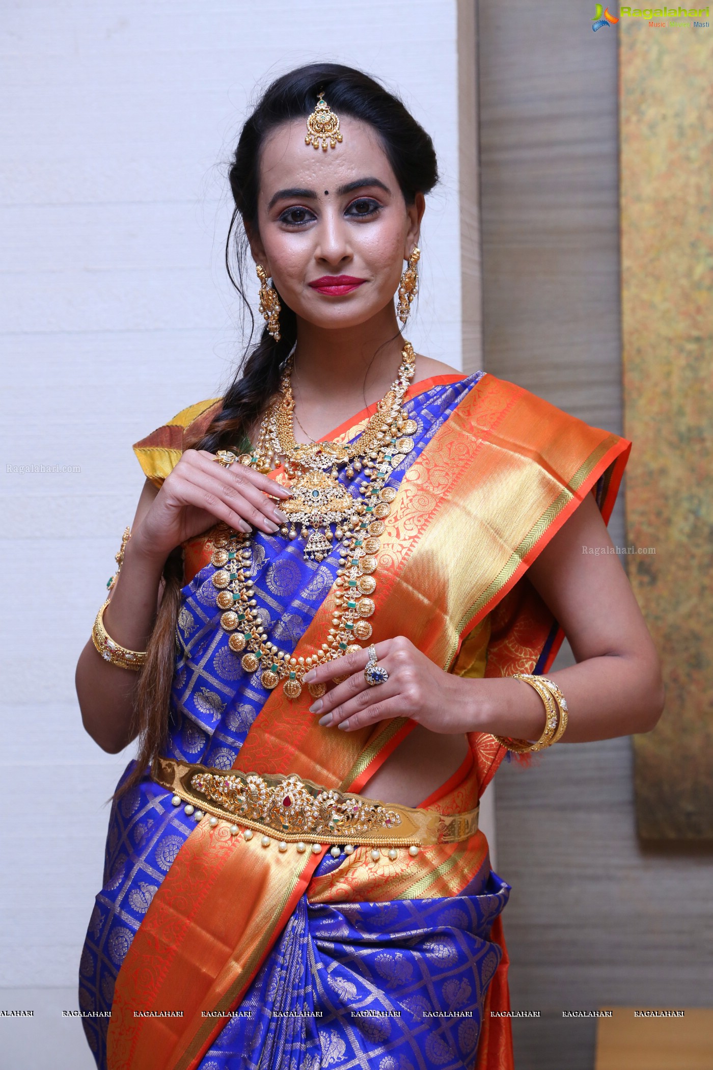 Ameeksha Amy Pawar at Manepally Jewellers Uncut Diamond Collection Showcase (Posters)