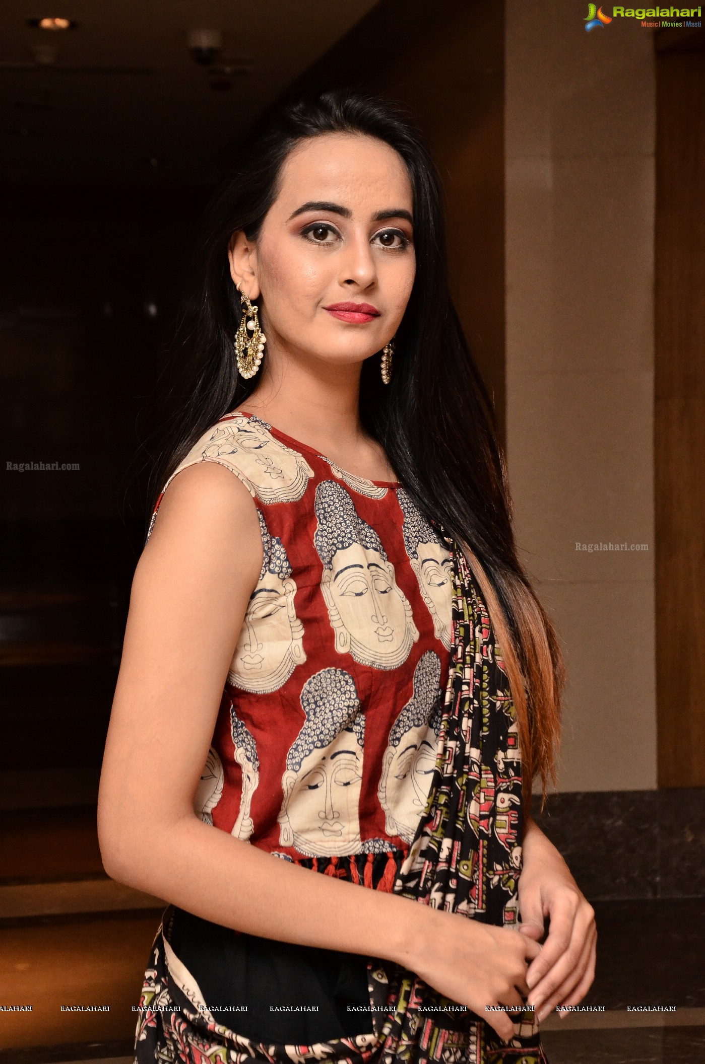 Ameeksha Amy Pawar at Sutraa Designer Fashion Exhibition 2018 (Posters)