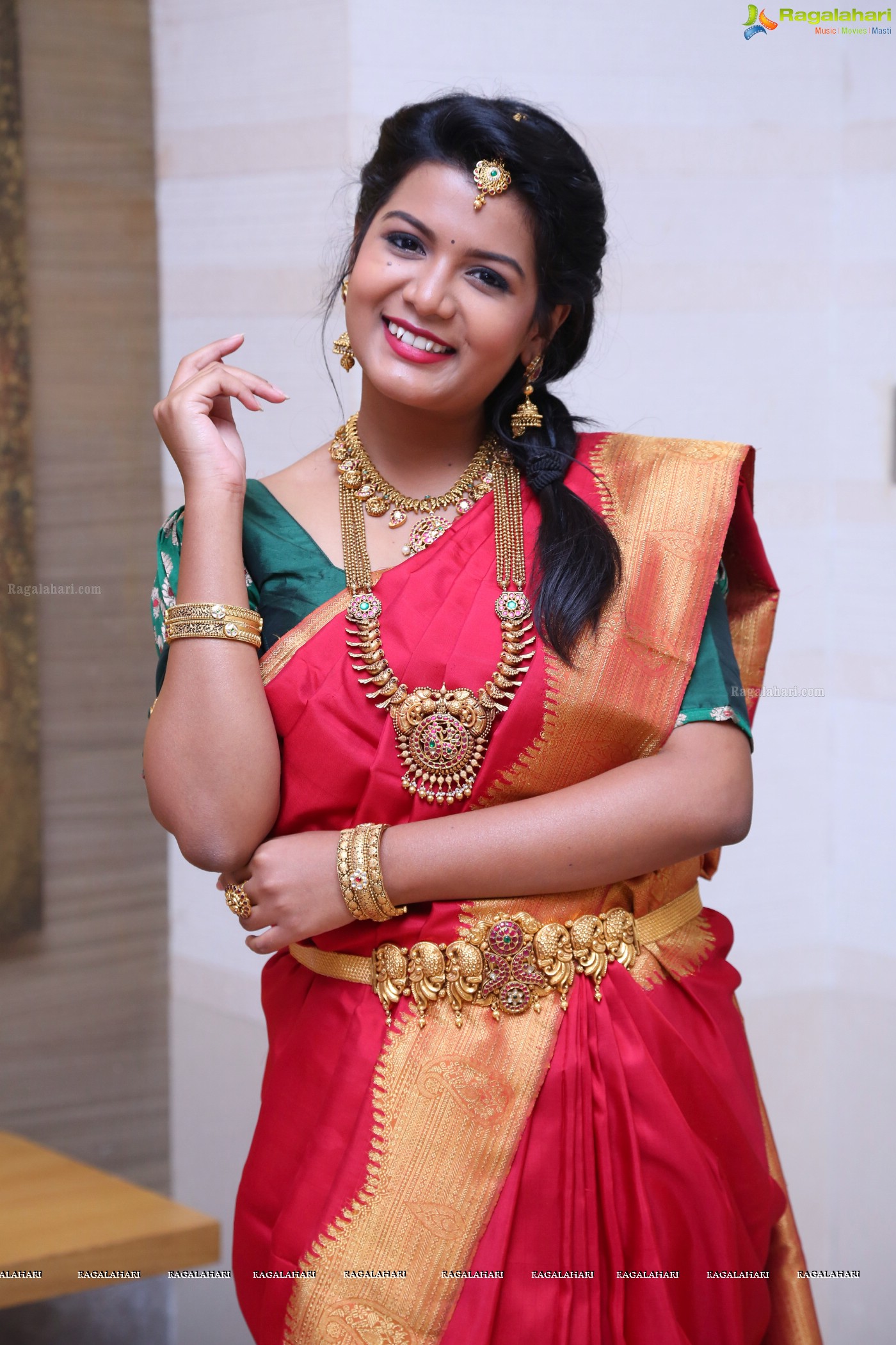 Goldie at Manepally Jewellers Uncut Diamond Collection Showcase (Posters)