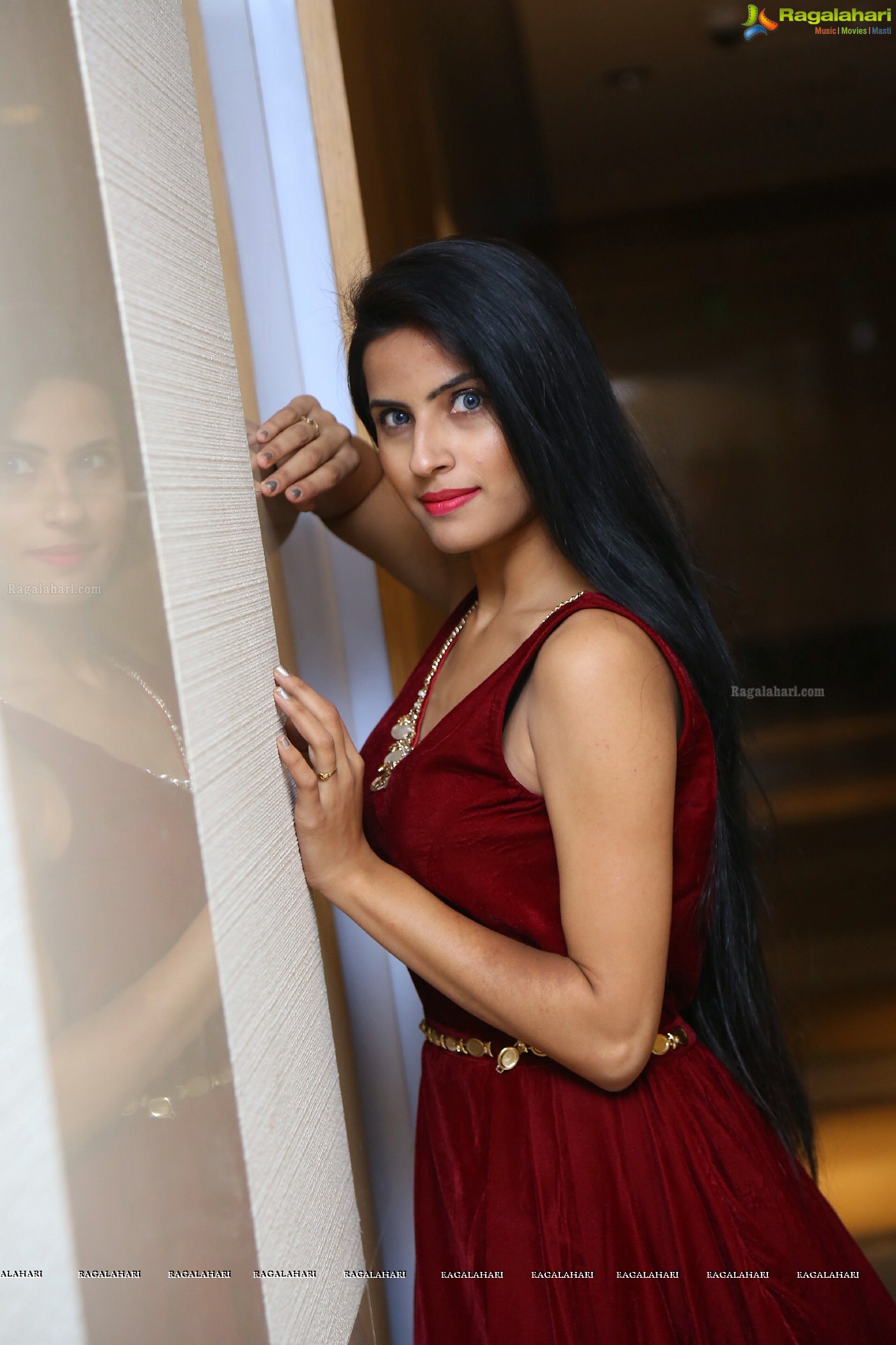 Krupa at Sutraa Designer Fashion Exhibition 2018 (Posters)