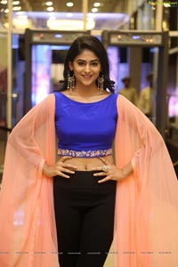 Juvva Heroine Palak Lalwani