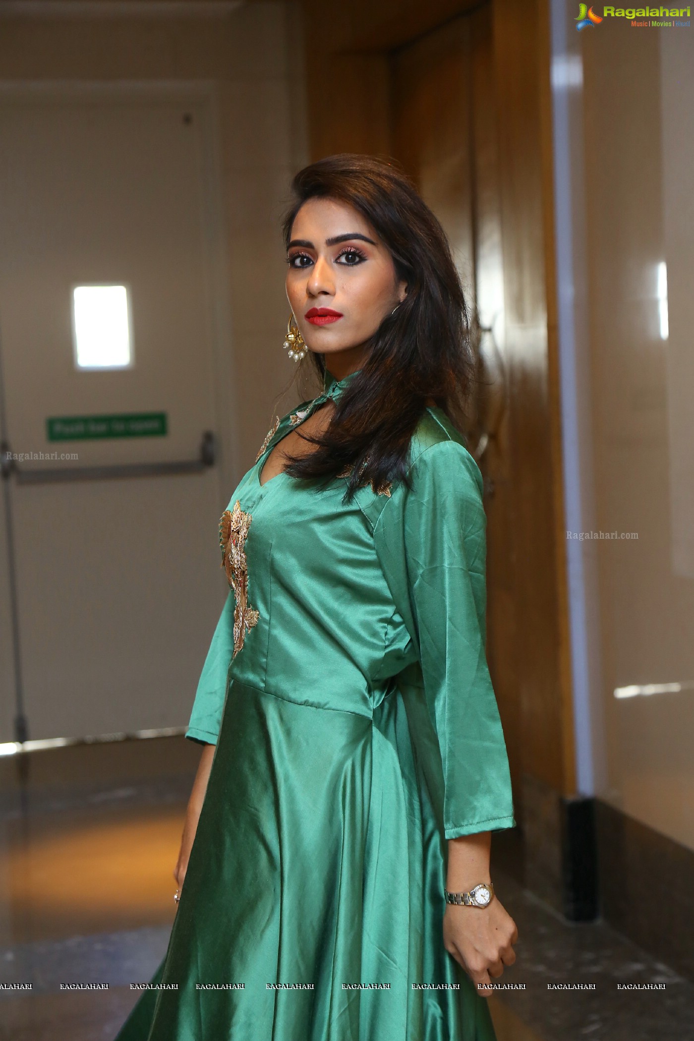 Preethi Singh at Sutraa Designer Fashion Exhibition 2018 (Posters)