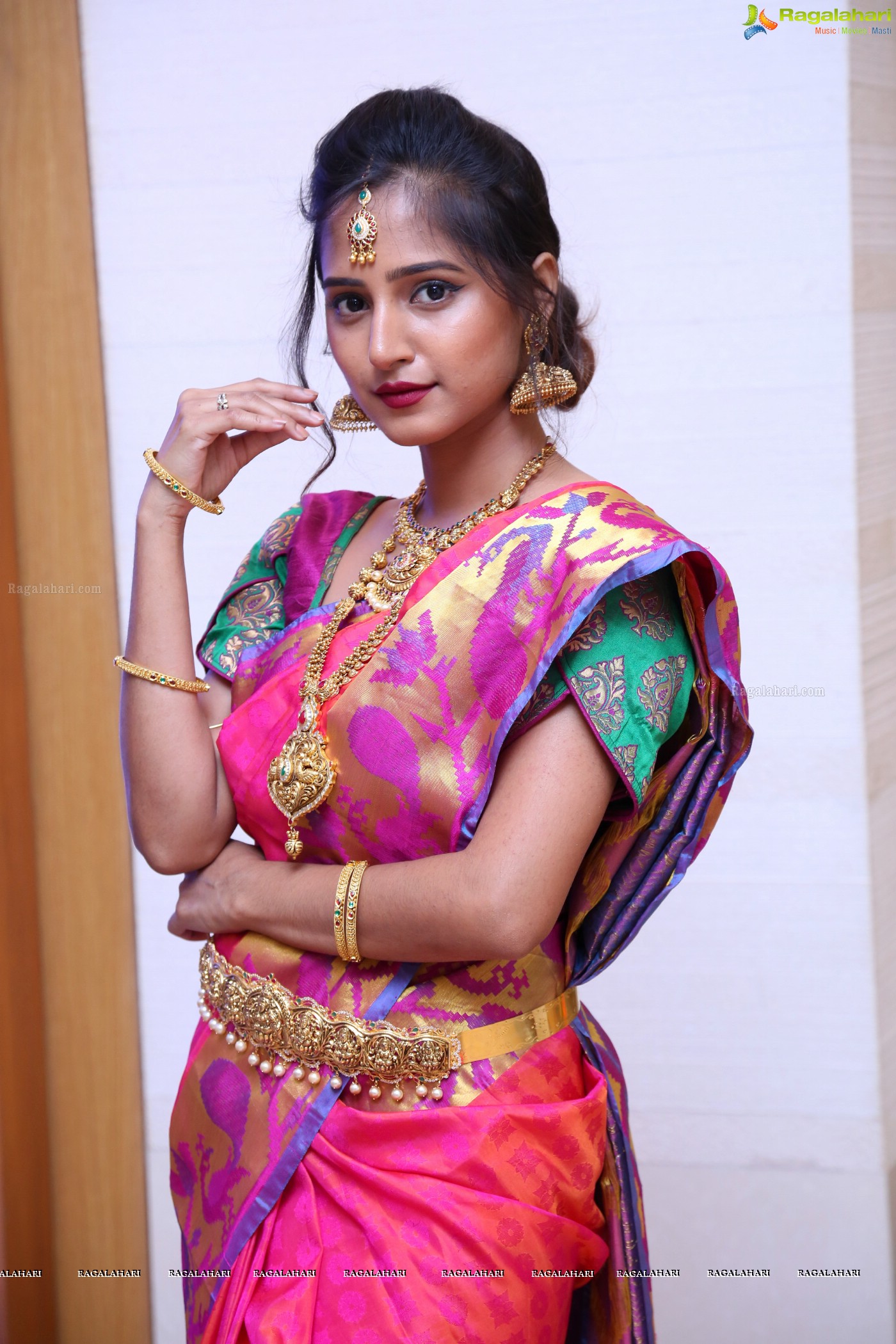 Srushti at Manepally Jewellers Uncut Diamond Collection Showcase (Posters)