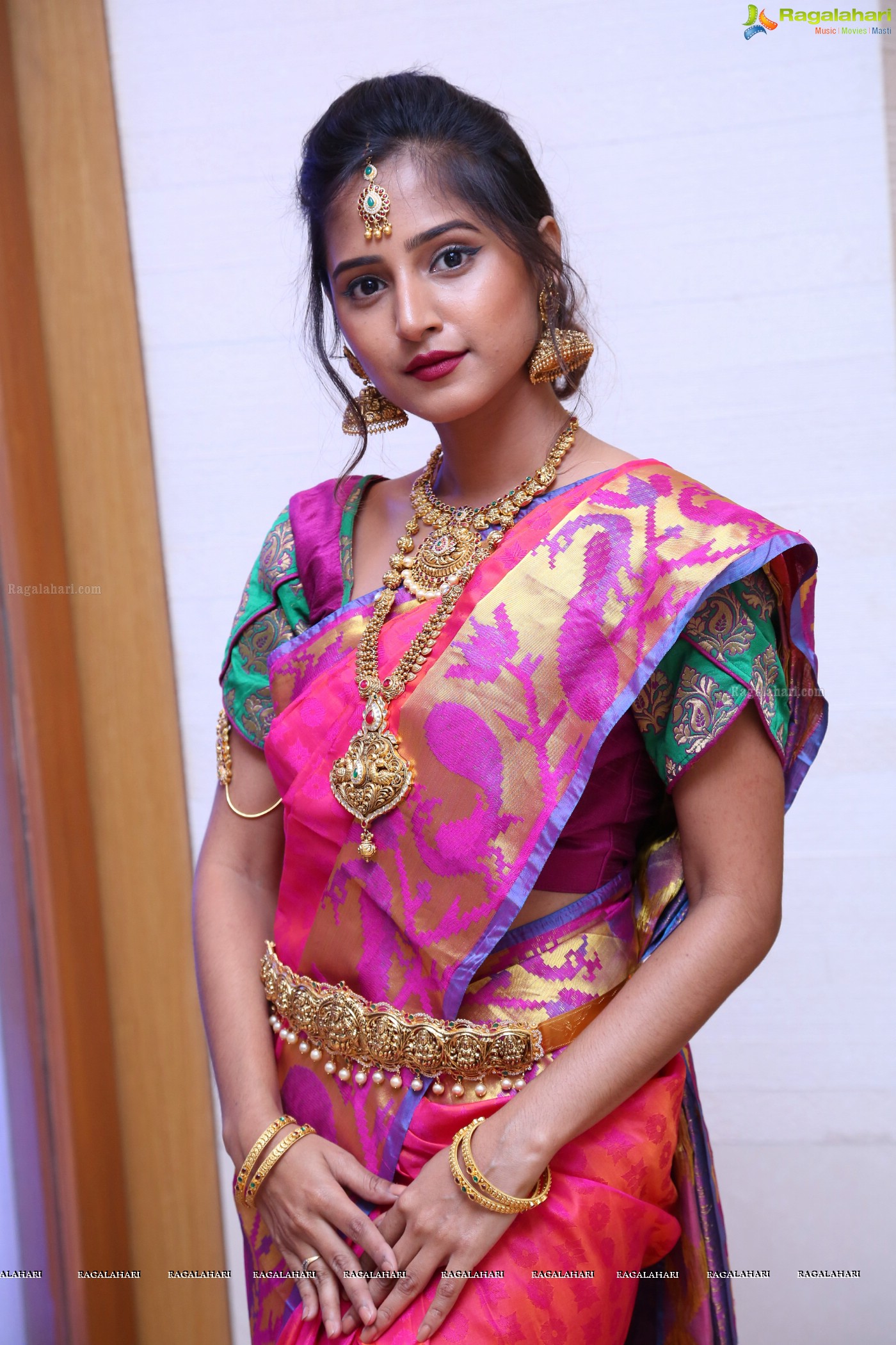 Srushti at Manepally Jewellers Uncut Diamond Collection Showcase (Posters)