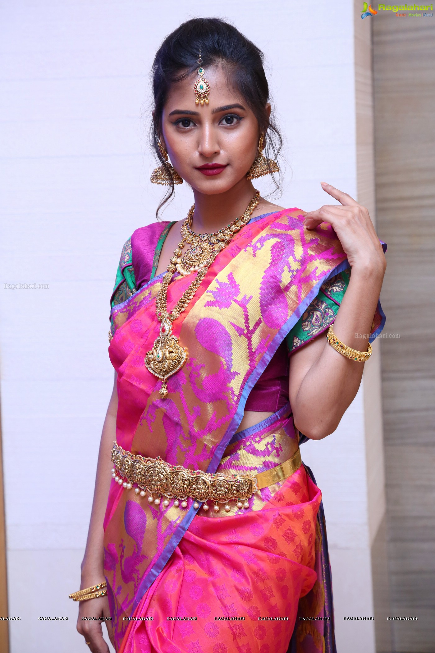 Srushti at Manepally Jewellers Uncut Diamond Collection Showcase (Posters)