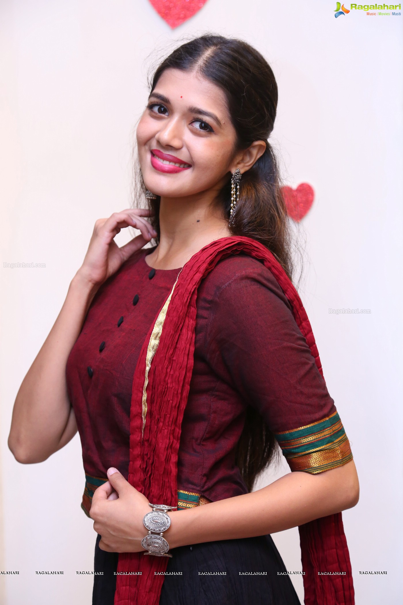 Tejaswini Manogna at Mahaveer Pearls Launch (Posters)