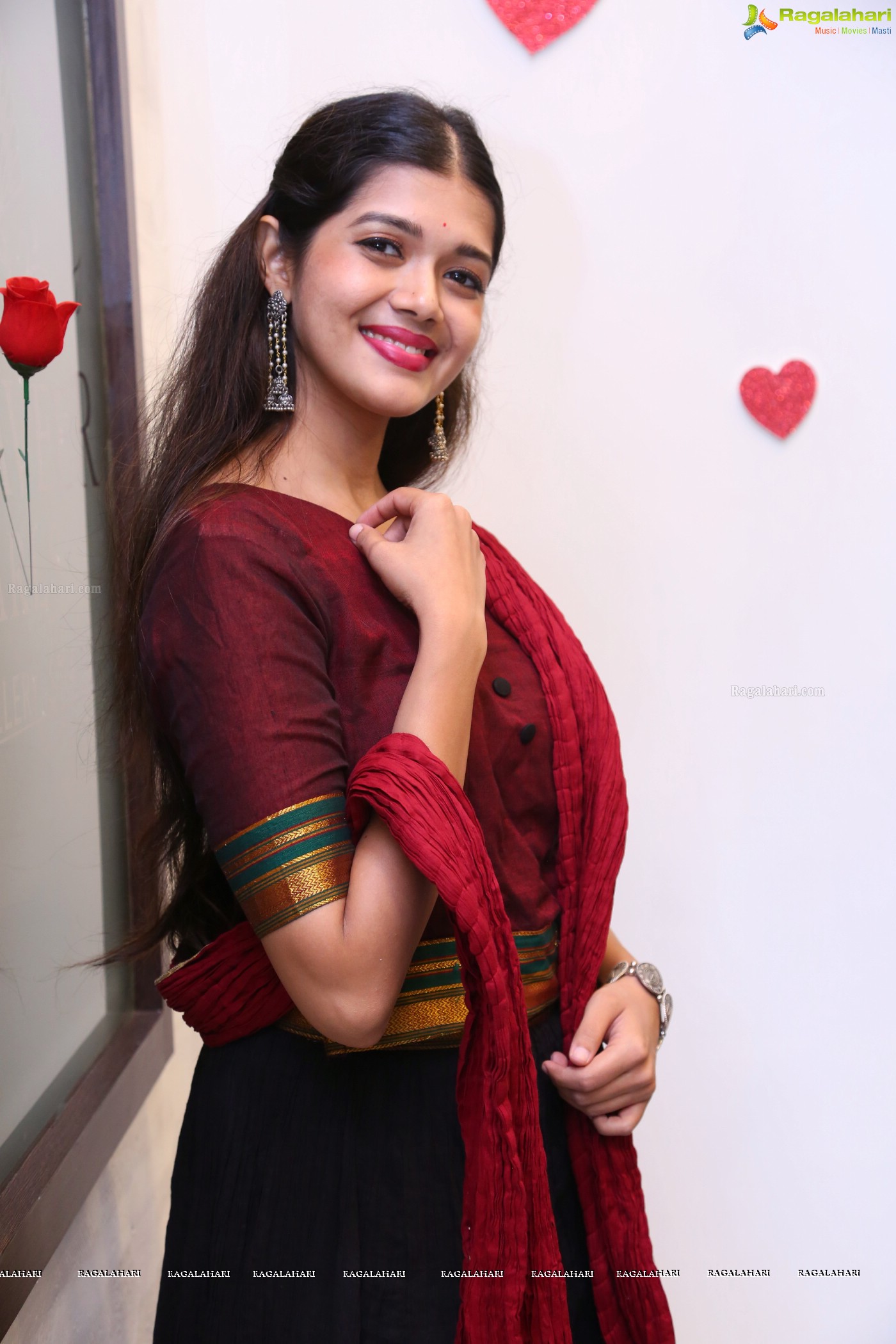 Tejaswini Manogna at Mahaveer Pearls Launch (Posters)