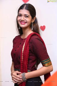 Tejaswini Manogna Photos