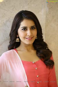 Raashi Khanna Tholi Prema