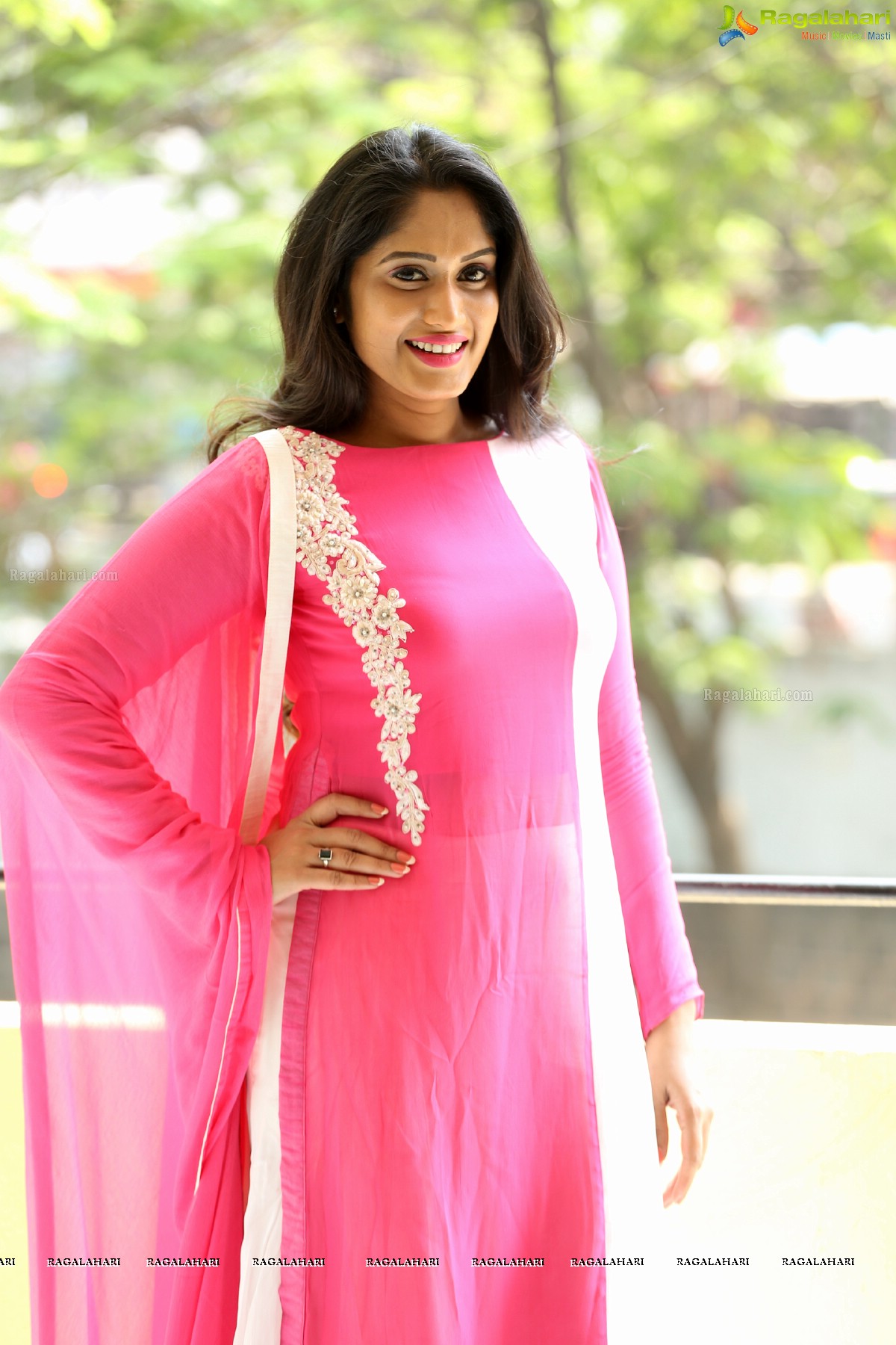 Sowmya Venugopal at Inthalo Enneni Vinthalo Audio Release