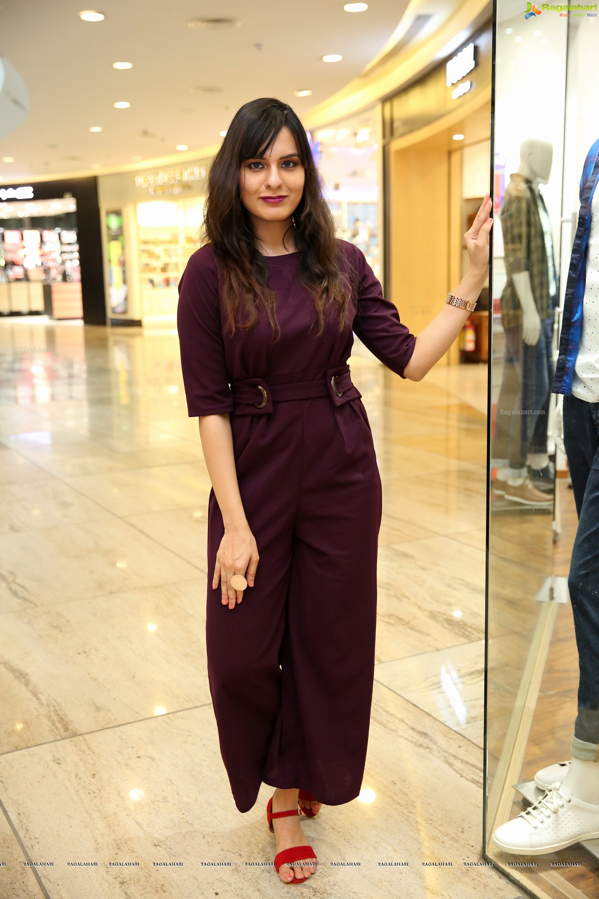 Karnica Karda @ Millie's Cookies Outlet Launch - HD Gallery