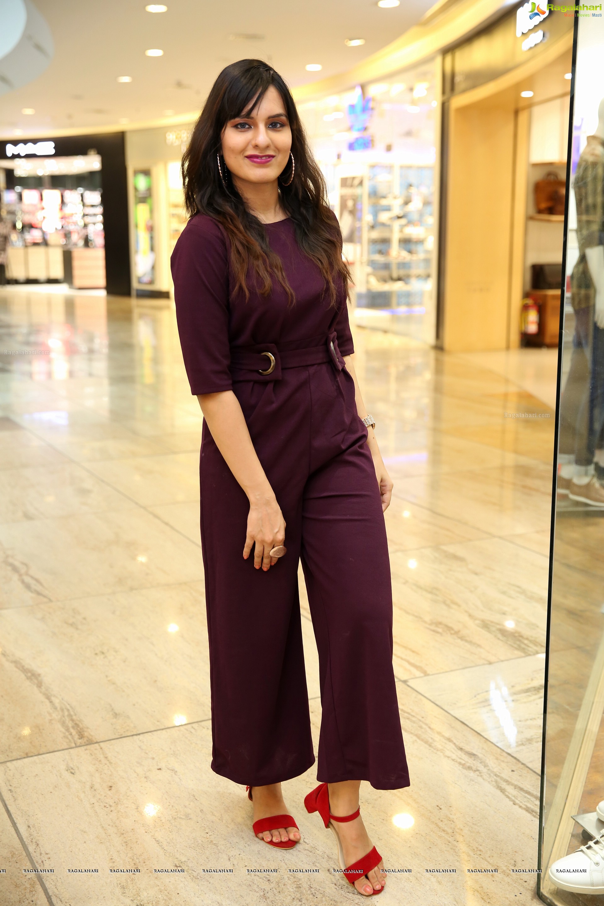 Karnica Karda @ Millie's Cookies Outlet Launch - HD Gallery