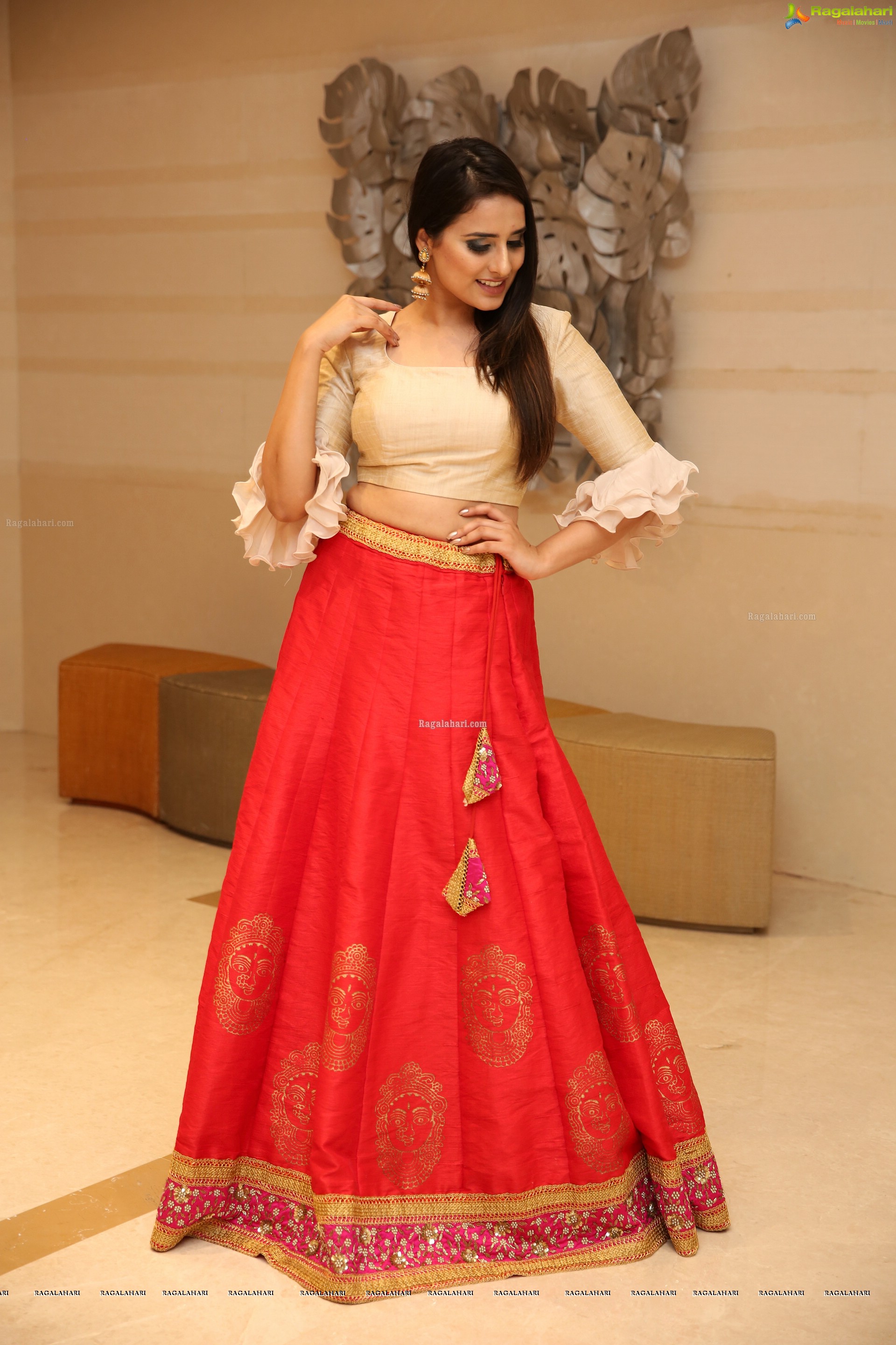 Nikitha Chaturvedi @ Style Bazaar Fashion Show & Curtain Raiser - HD Gallery