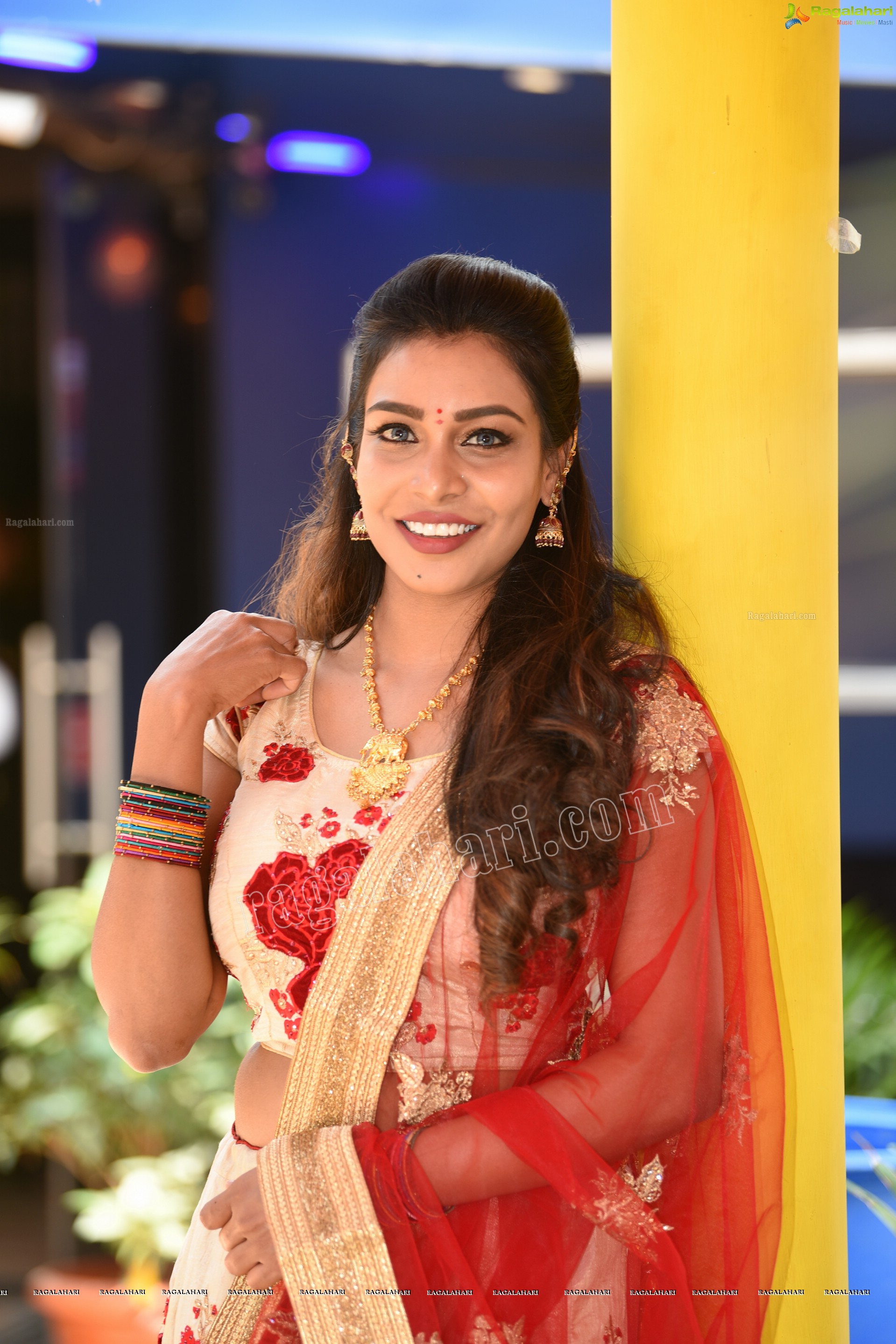 Sanjana Anne (Exclusive Photo Shoot) (High Definition Photos)