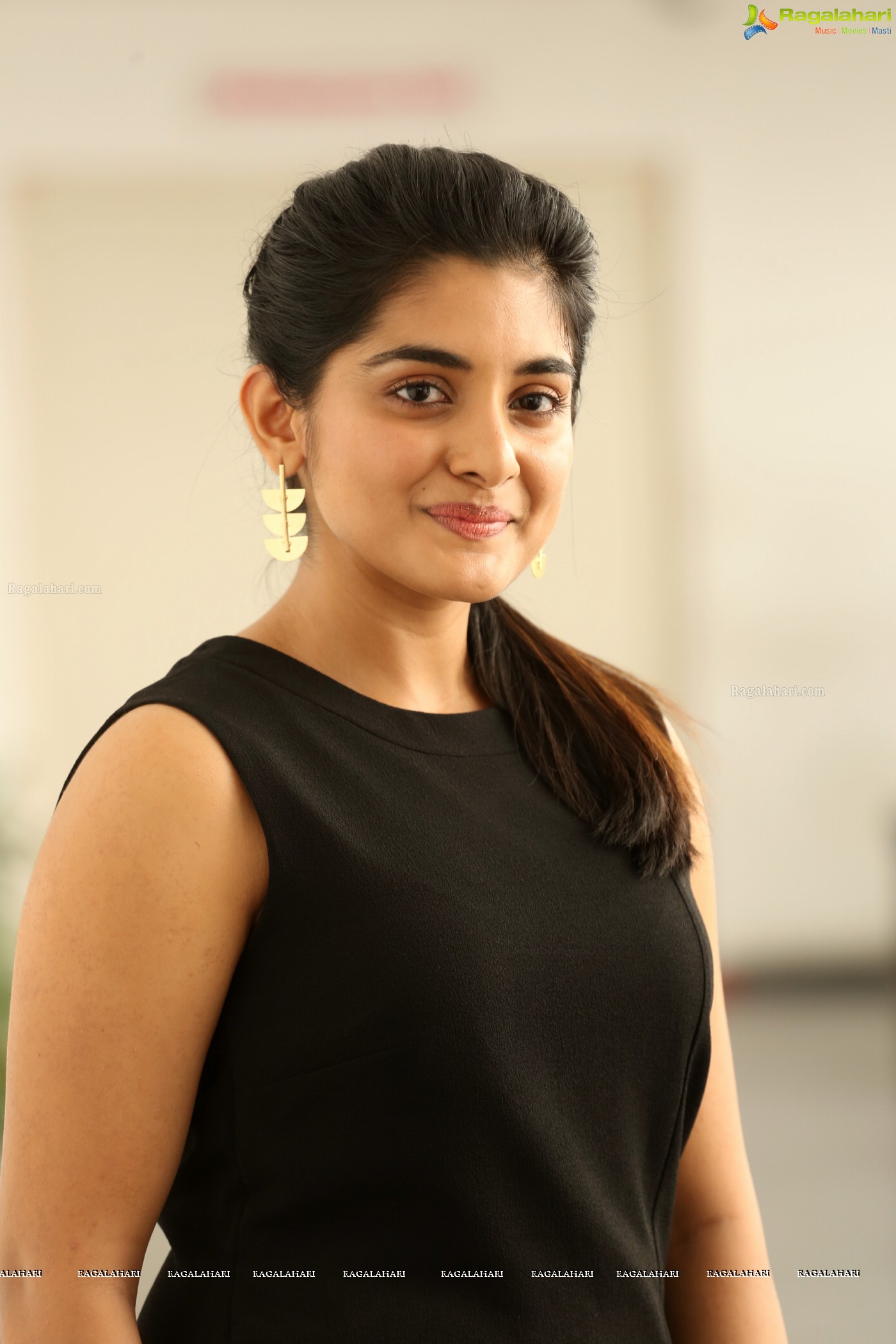 Nivetha Thomas (Hi-Resolution Posters) @ 118 Interview