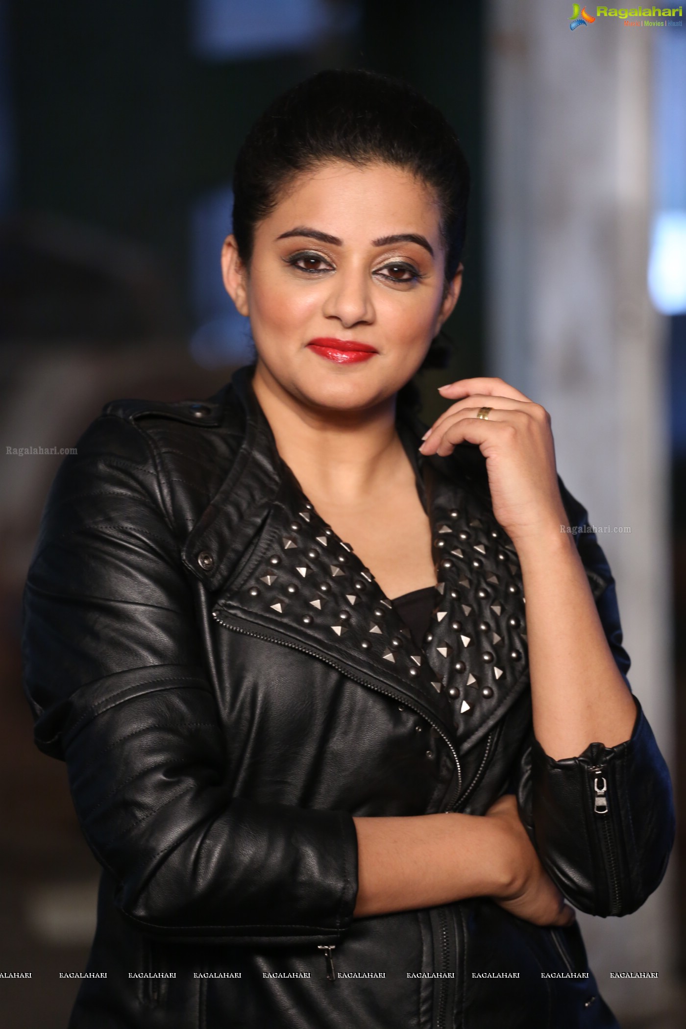 Priyamani in Black Leather Jacket at Sirivennela Movie Shooting Spot