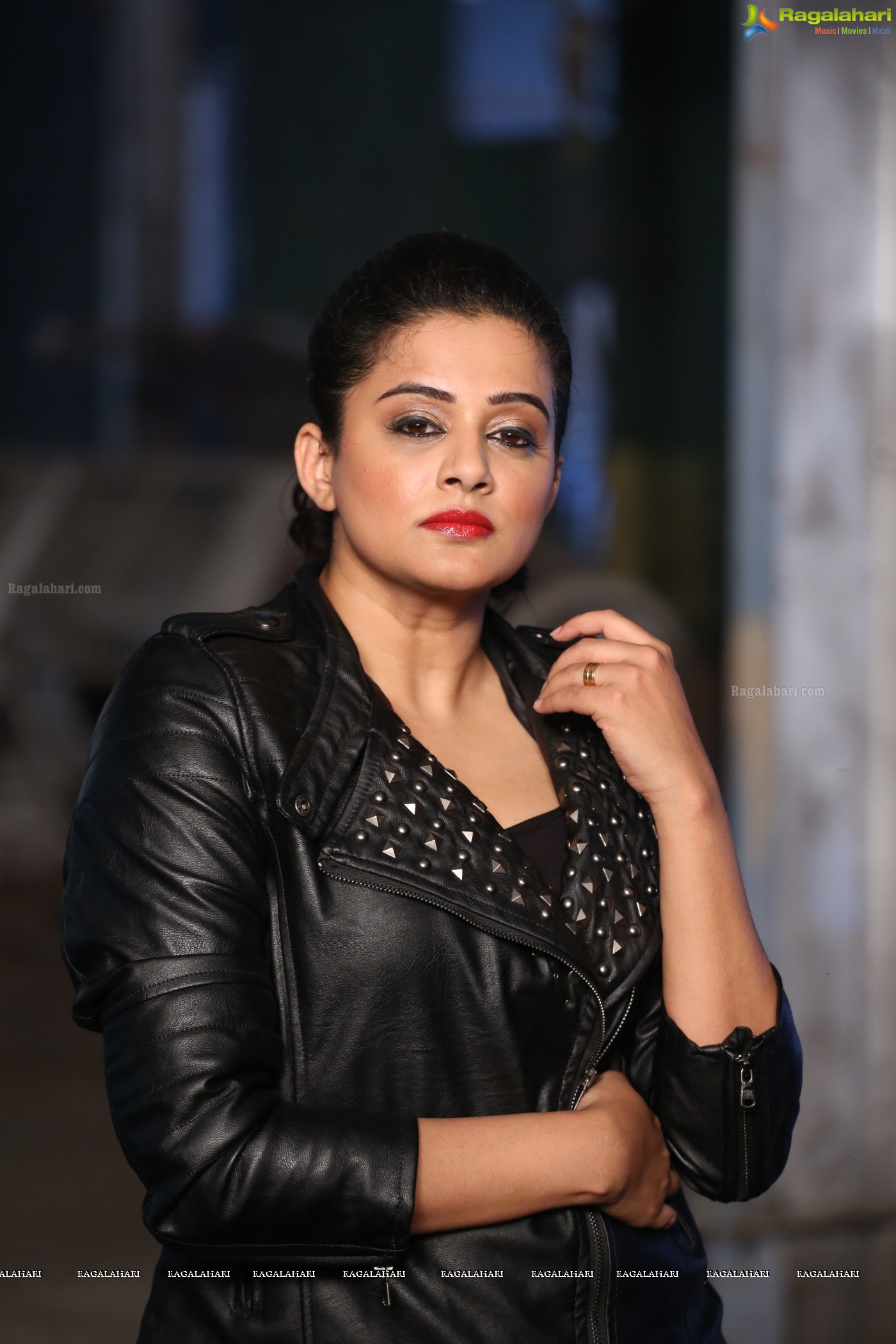 Priyamani in Black Leather Jacket at Sirivennela Movie Shooting Spot