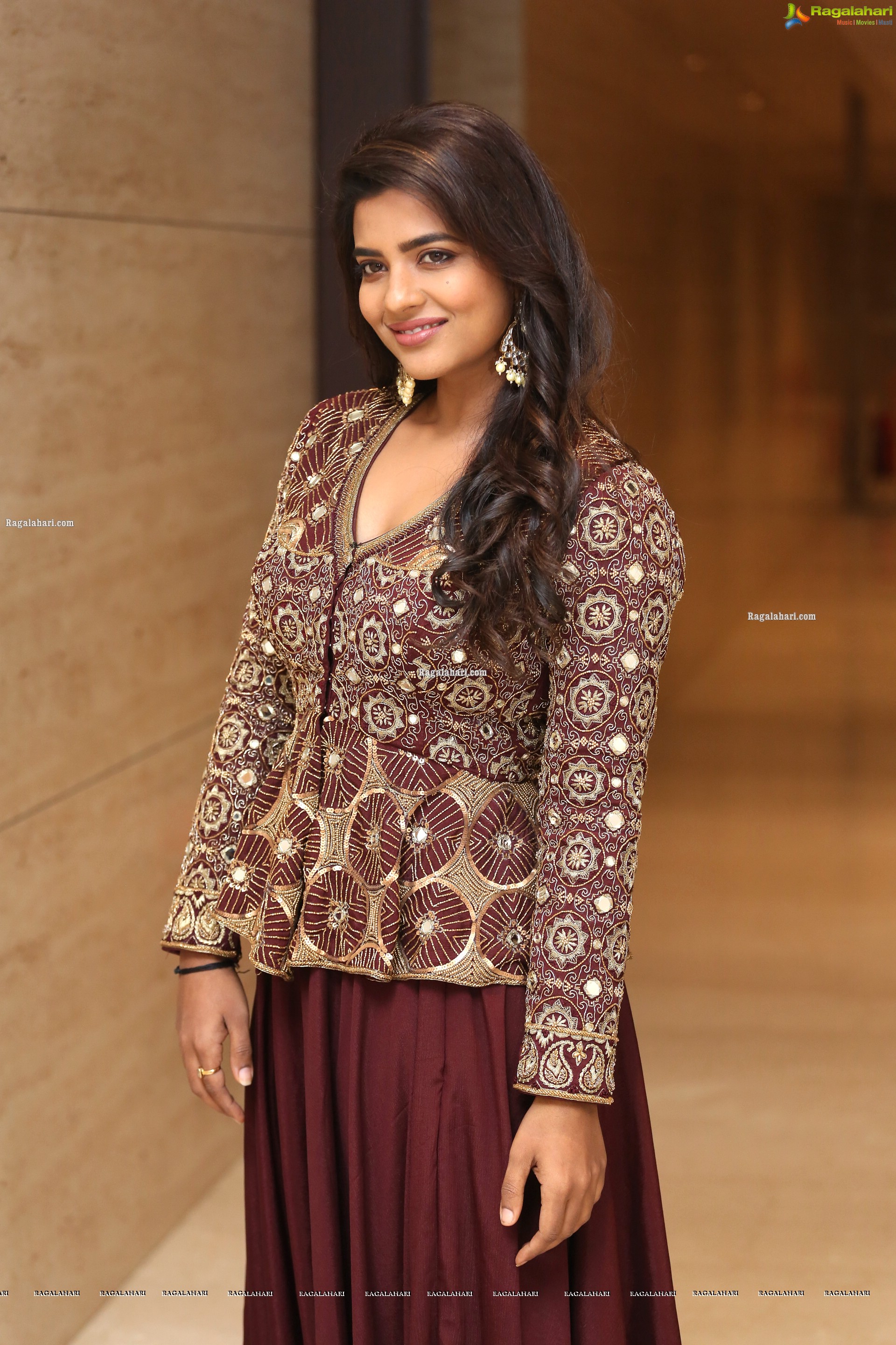 Aishwarya Rajesh at World Famous Lover Pre-Release Event - HD Gallery