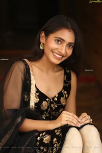 Gnaneswari Kandregula at Mr And Miss Trailer Launch