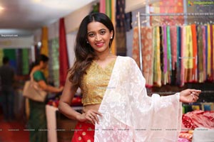 Shruti Shetty at National Silk Expo 2020