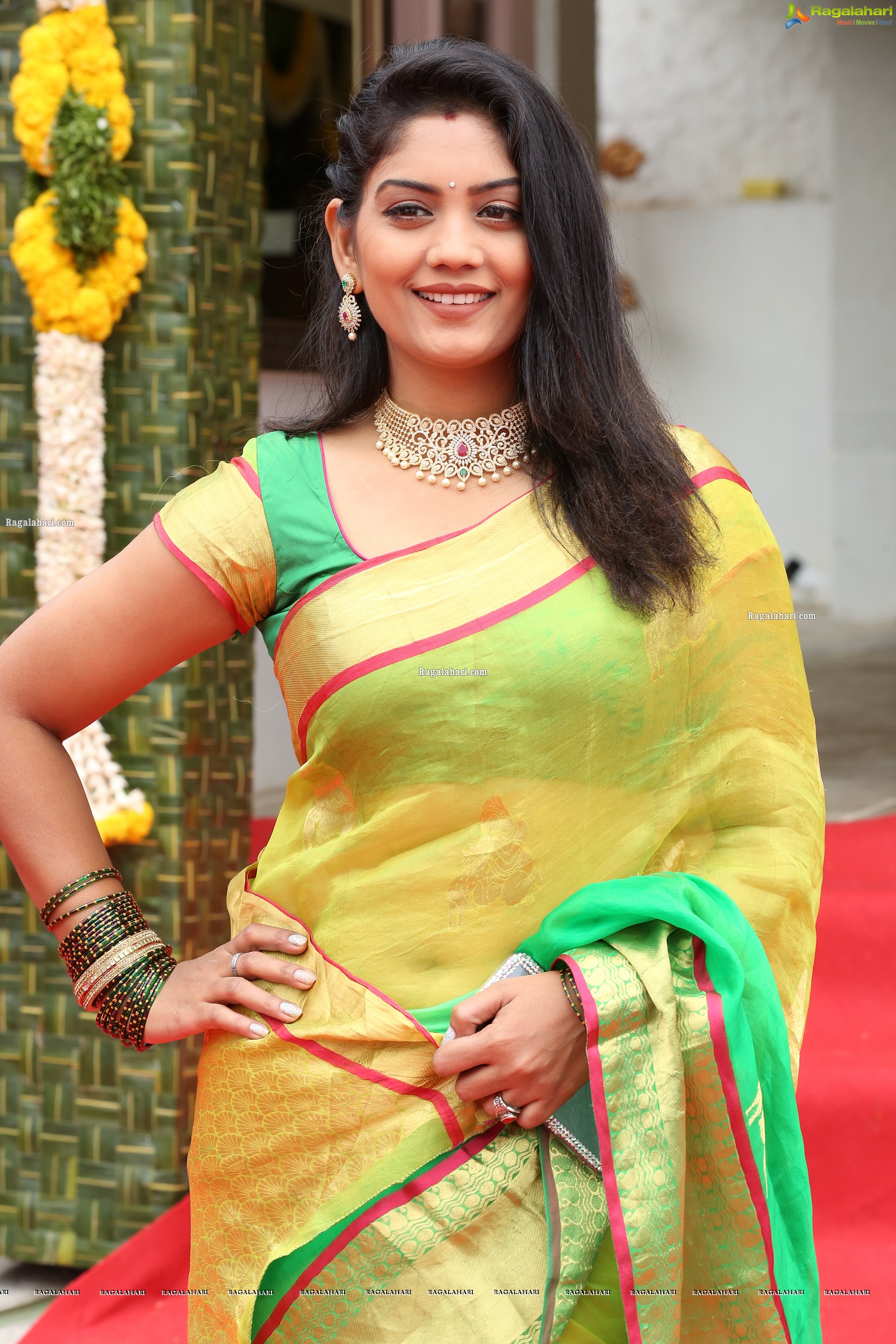 Karuunaa Bhushan at Alankar Makeup Studio & Academy Opening - HD Gallery