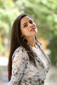 Kriti Garg at Raahu Success Meet