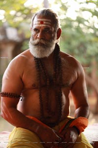 Kumanan Sethuraman in Asalu Em Jarigindhante Movie