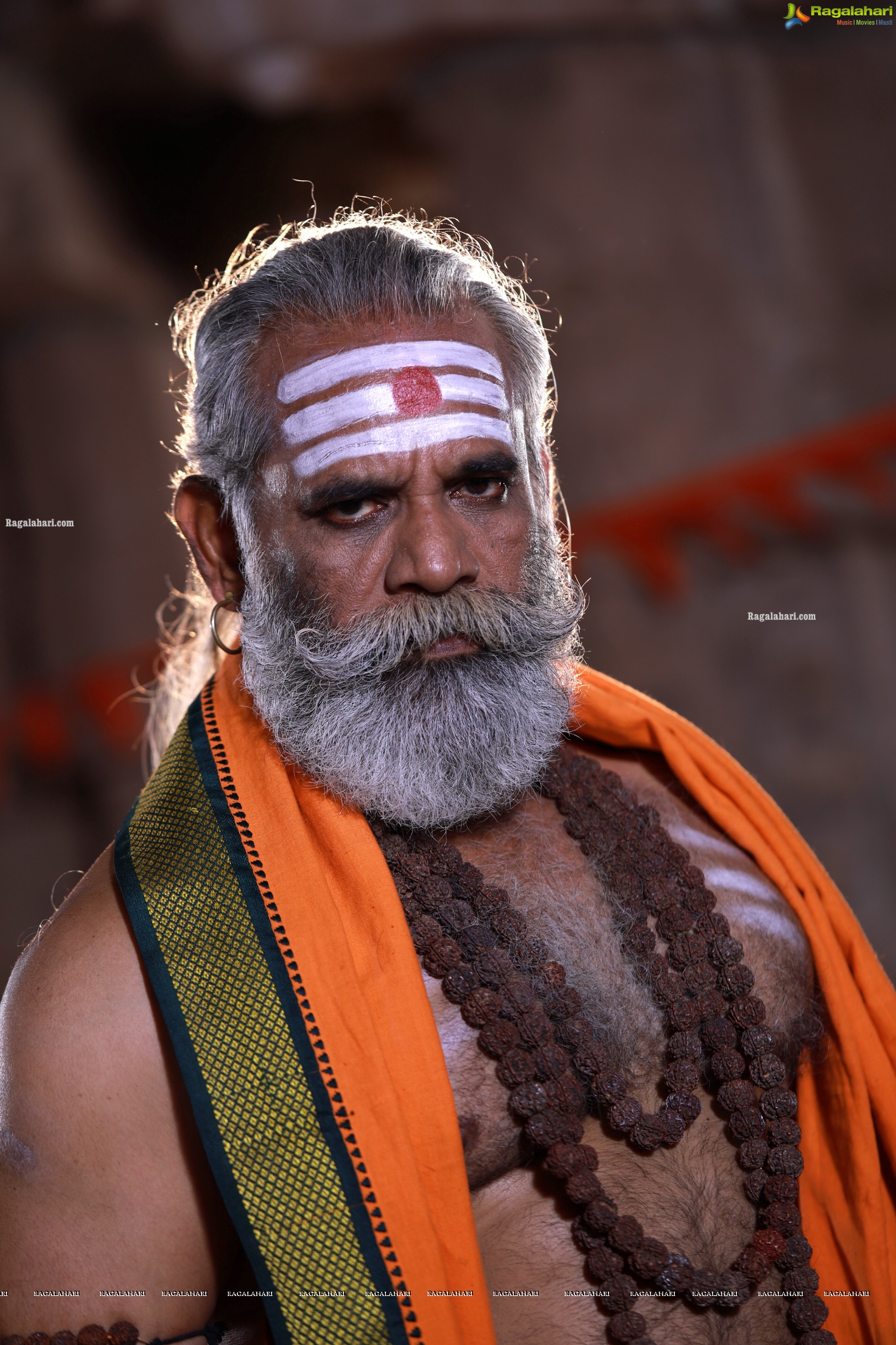 Kumanan Sethuraman Stills From Asalu Em Jarigindhante Movie - HD Gallery