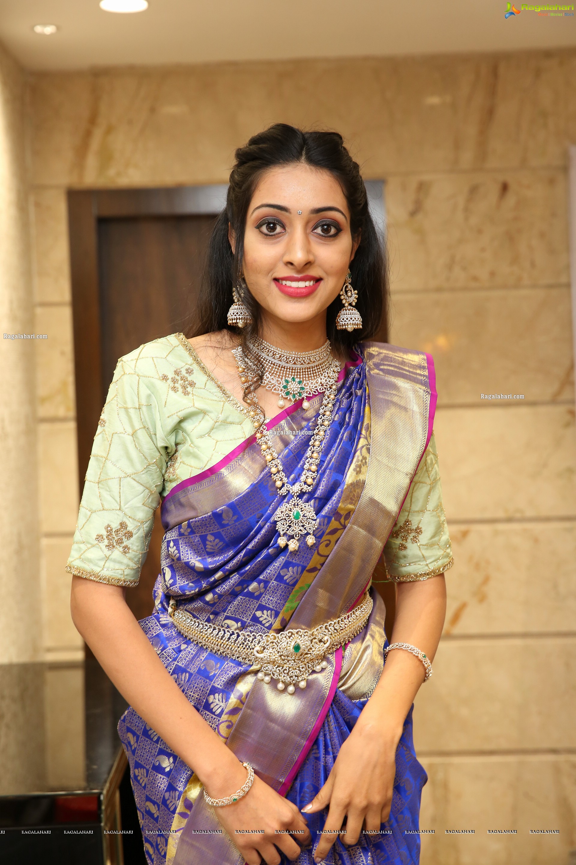 Lakshmi Ayalasomayajula at Manepally Jewellers Silverware Section Launch at Its Dilsukhnagar Store - HD Gallery