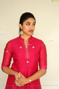 Malavika Satheesan at Choosi Choodangane Press Meet