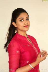 Malavika Satheesan at Choosi Choodangane Press Meet