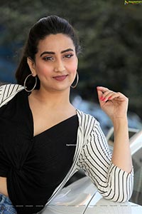 Manjusha at 22 Movie Press Meet 