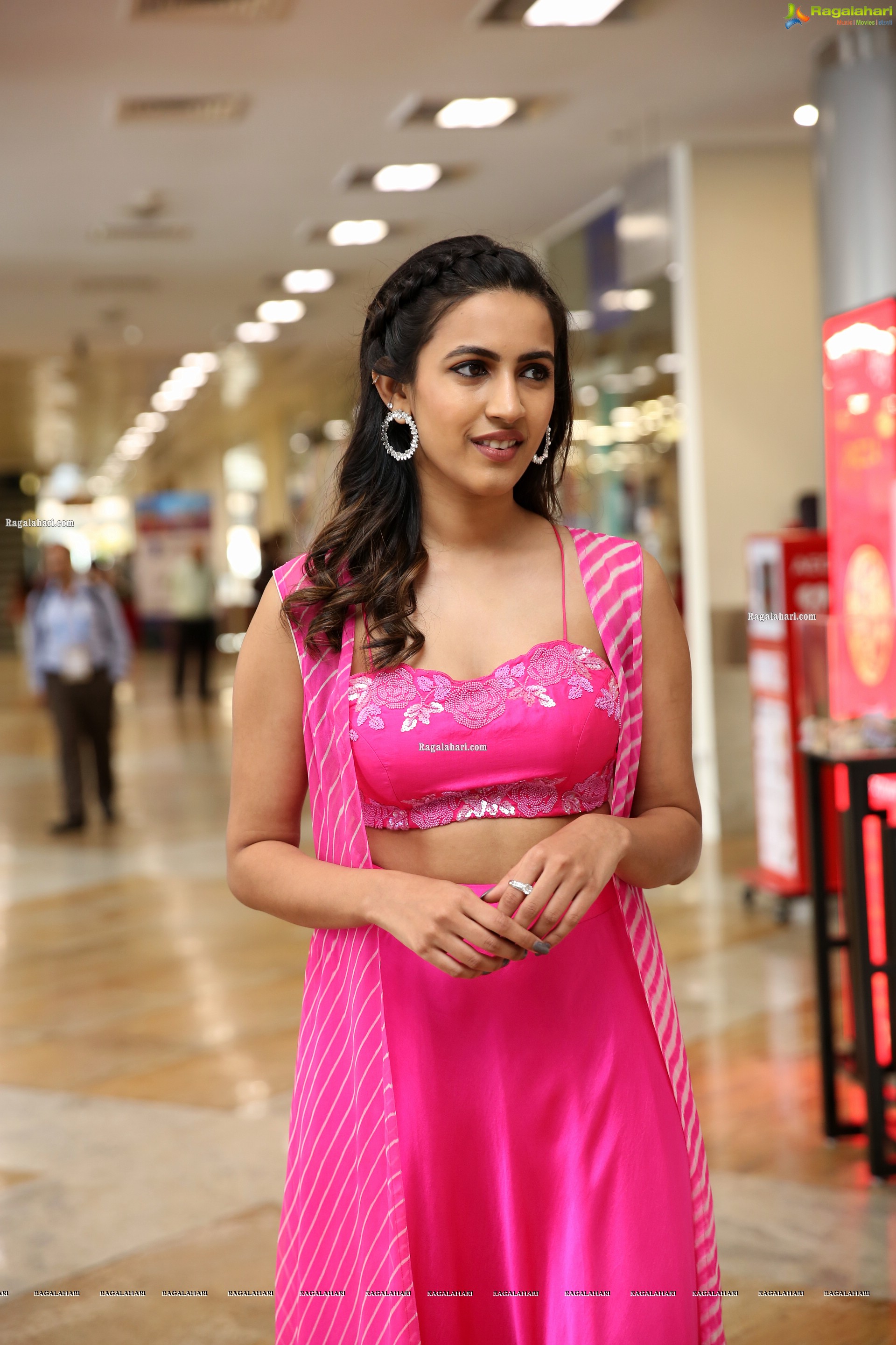 Niharika Konidela at Hi-Life Biggest fashion & Lifestyle Exhibition - HD Gallery